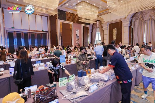 南省第十届旅游商品大赛收官新葡京“南国”杯2025海(图2) 南省第十届旅游商品大赛收官新葡京“南国”杯2025海(图2)